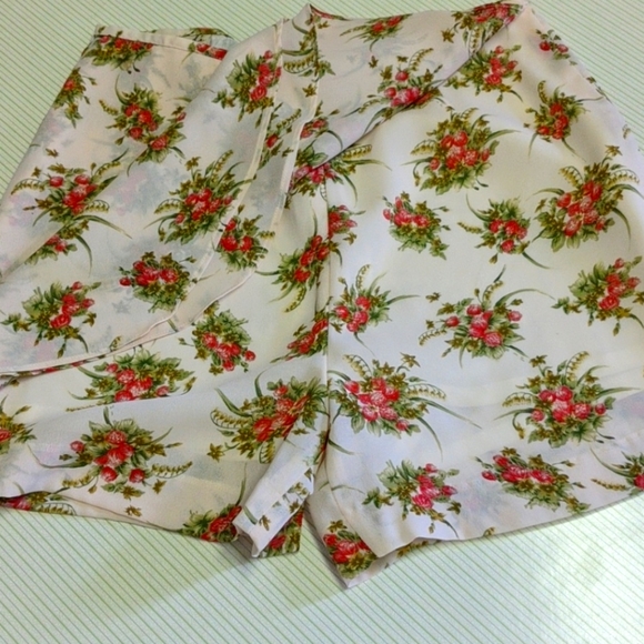 Floral Pattern Skort - Picture 10 of 15